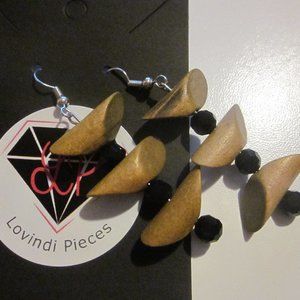 Wood & Black Dangle Earring